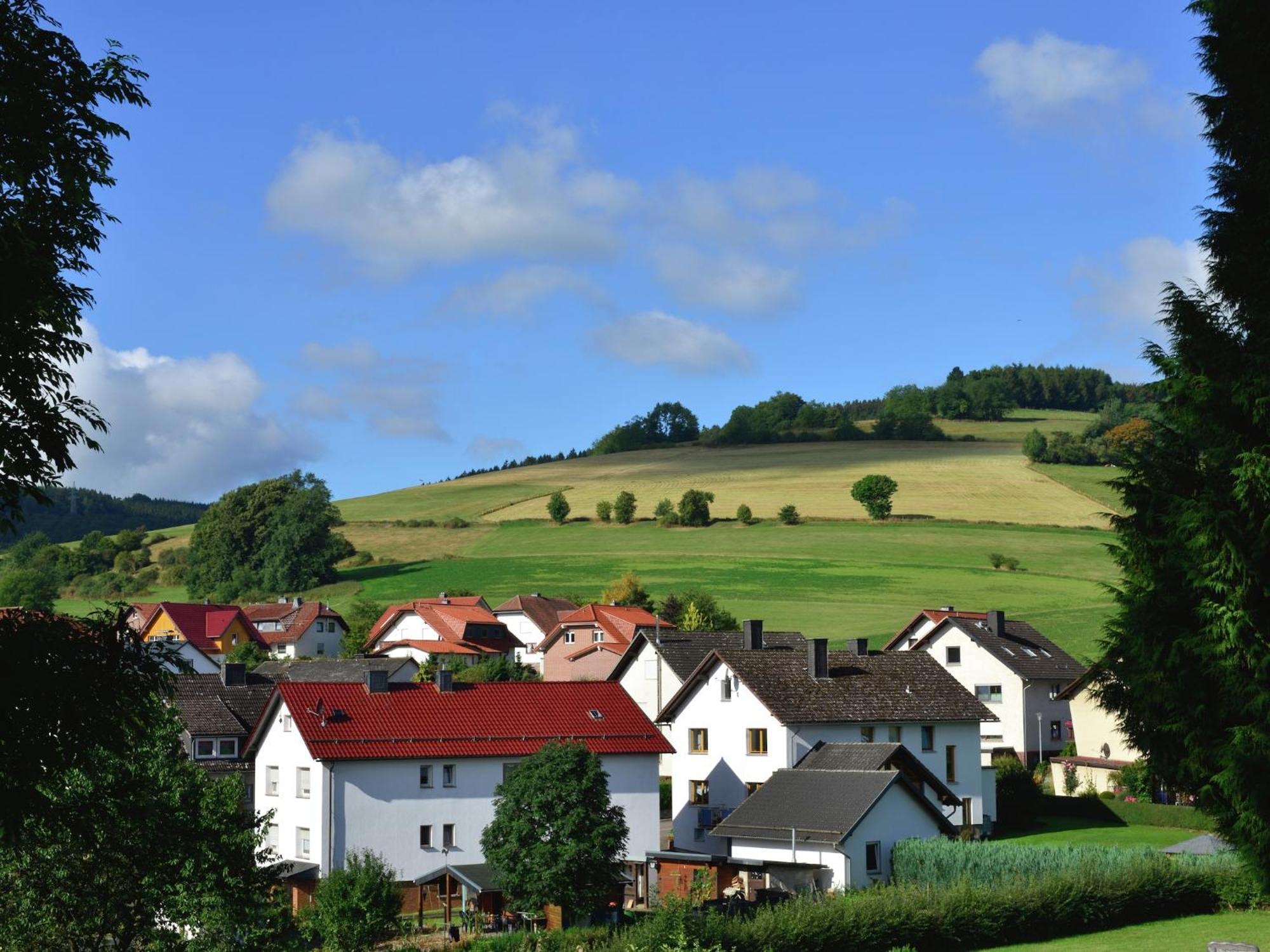 Apartment With Garden In Eimelrod Willingen  Exteriör bild